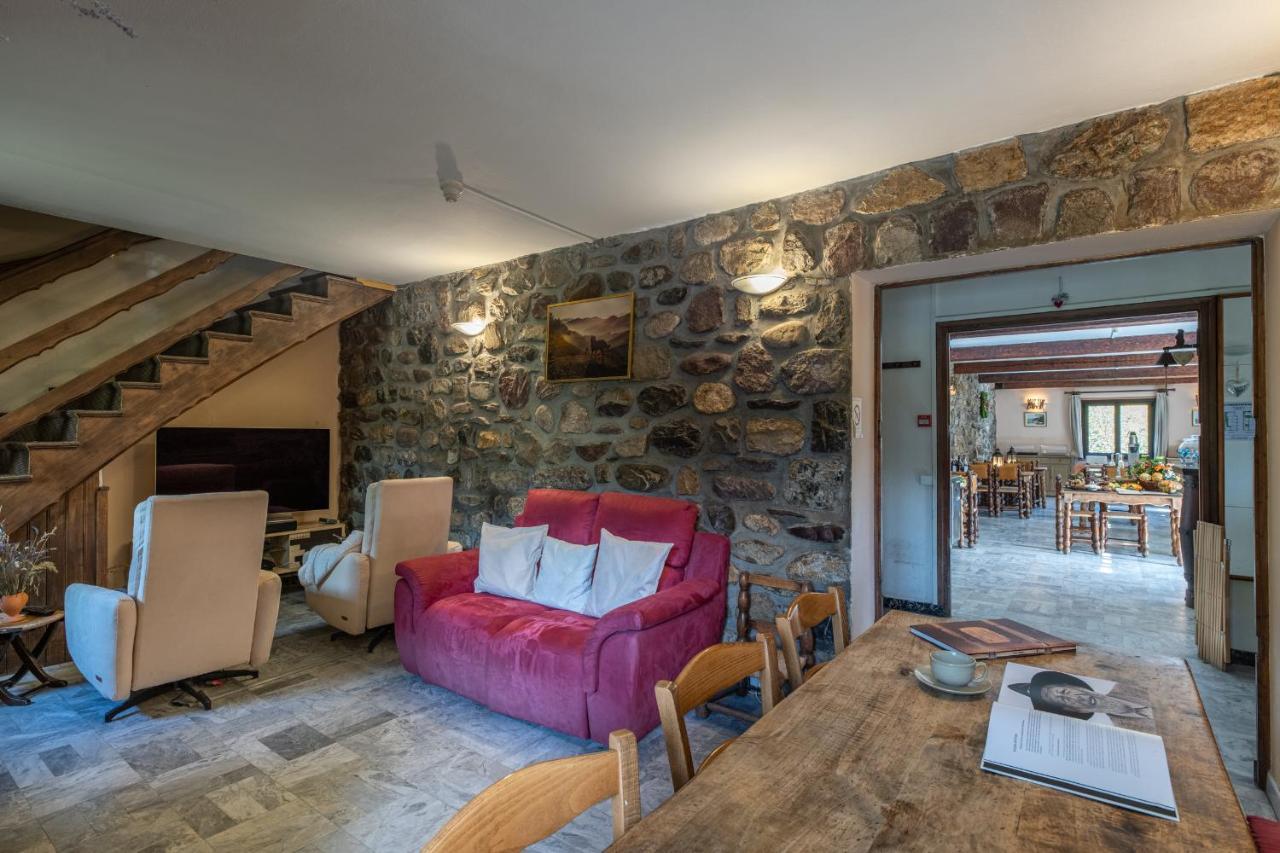 Chambres D'Hotes Les Mures Du Mercantour Valdeblore Exterior foto
